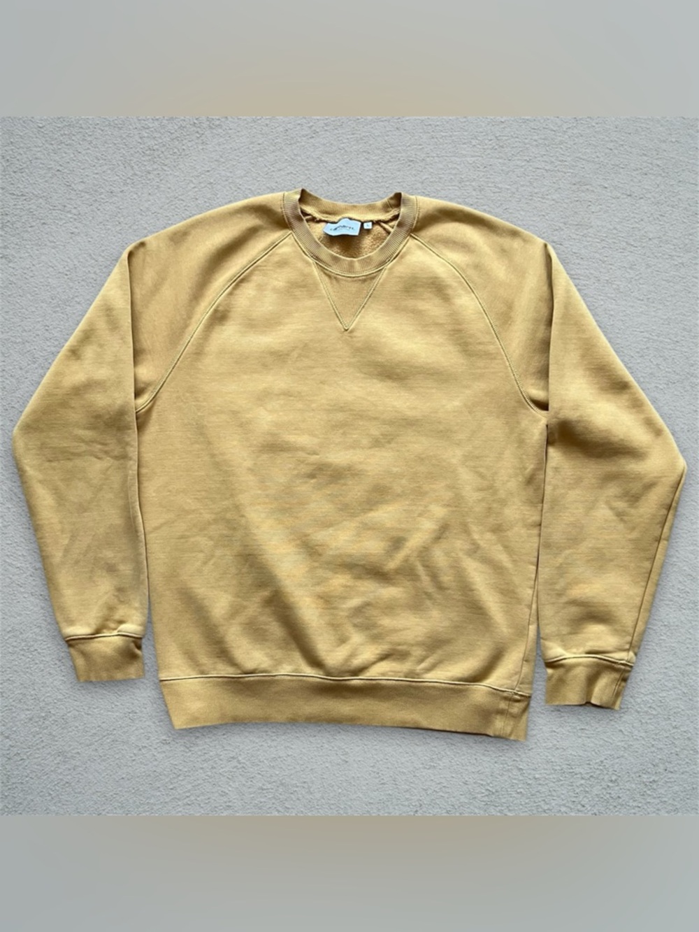Carhartt WIP Essential Crewneck Sweatshirt High Quality Burnt Yellow Color Skate
